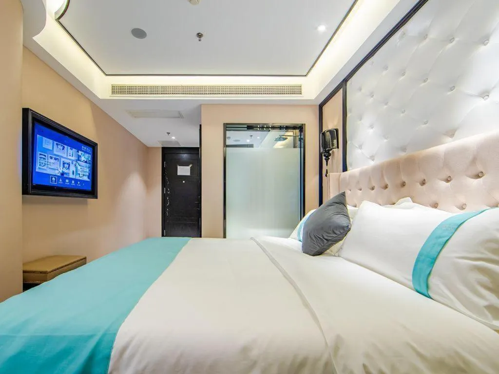 Bed in Xana Hotelle Tianjin Binjiang Road Heping Road Metro Station Quanyechang