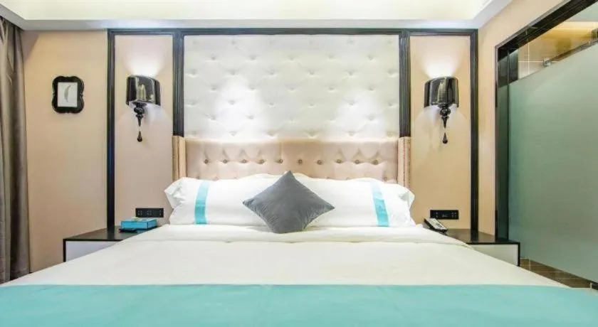Bed in Xana Hotelle Tianjin Binjiang Road Heping Road Metro Station Quanyechang