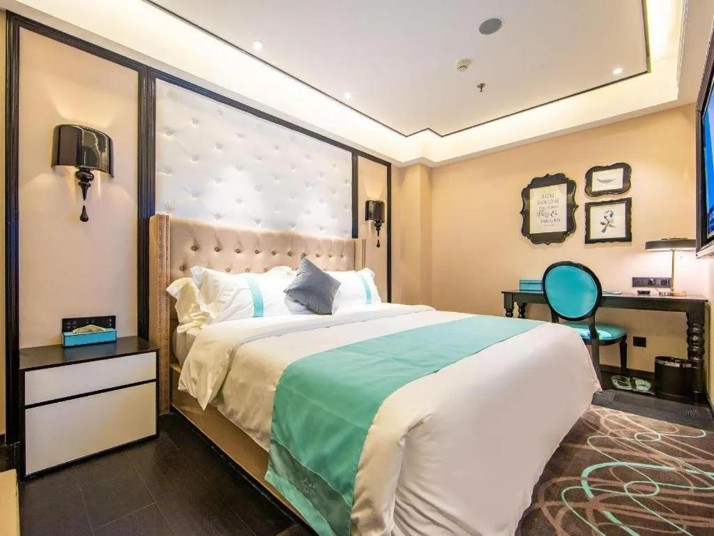 Bed in Xana Hotelle Tianjin Binjiang Road Heping Road Metro Station Quanyechang