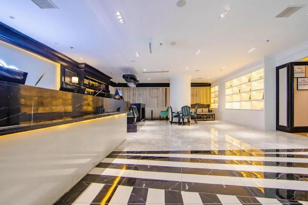 Xana Hotelle Tianjin Binjiang Road Heping Road Metro Station Quanyechang