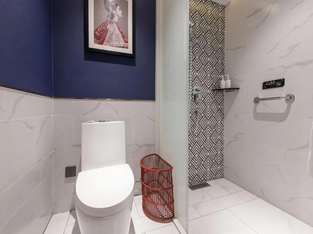 James Joyce Coffetel Harbin West High-speed Railway Station Wanda Plaza