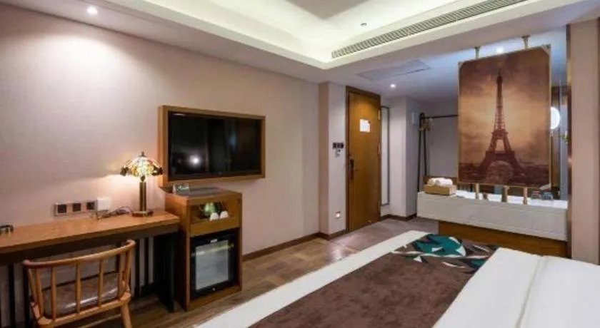 Bed in James Joyce Coffetel Harbin West High-speed Railway Station Wanda Plaza