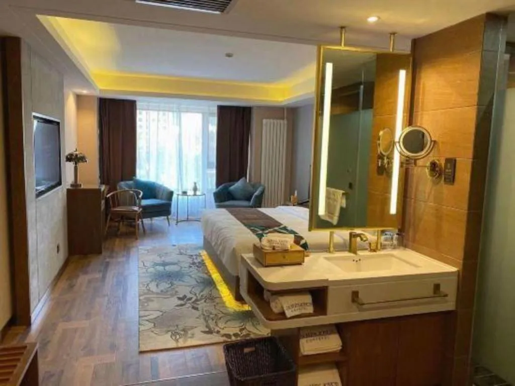 James Joyce Coffetel Harbin West High-speed Railway Station Wanda Plaza