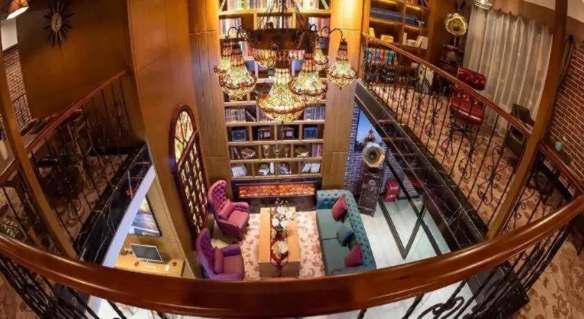 James Joyce Coffetel Harbin West High-speed Railway Station Wanda Plaza