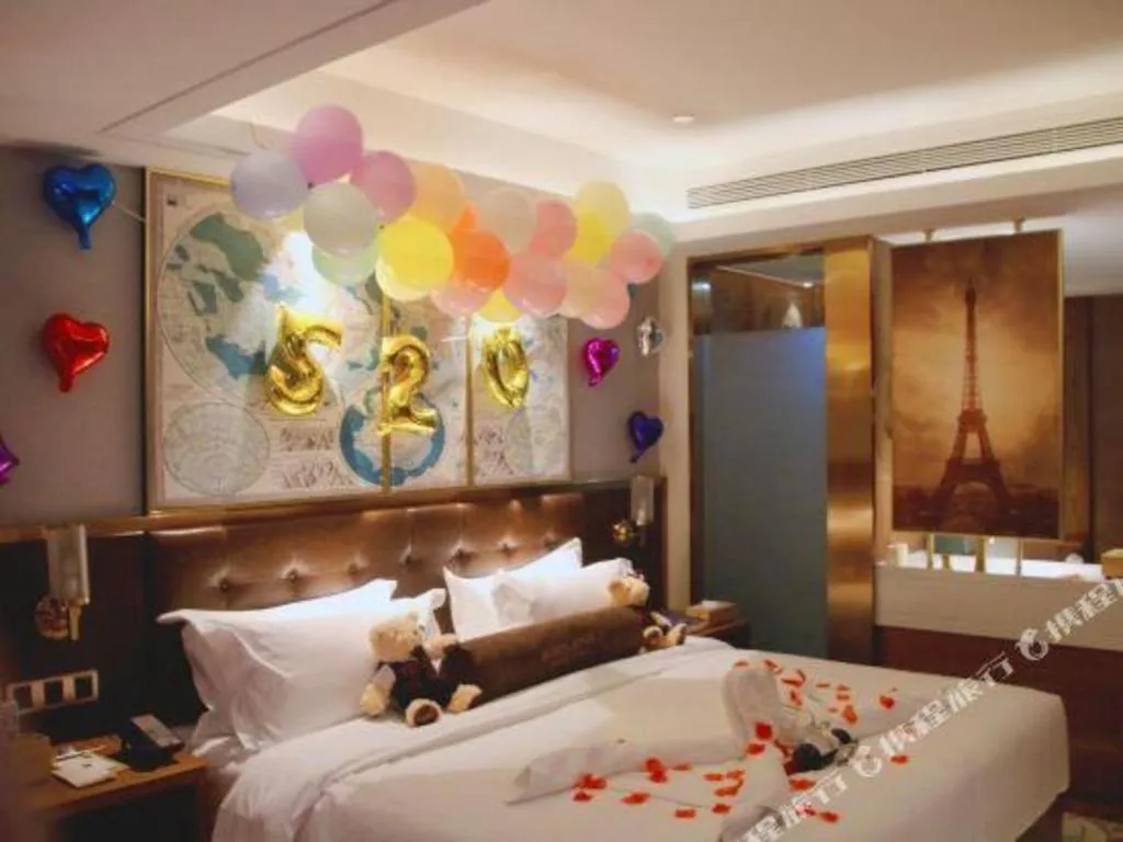 Bed in James Joyce Coffetel Harbin West High-speed Railway Station Wanda Plaza