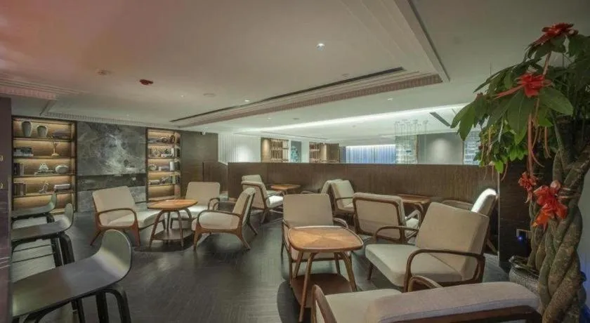 James Joyce Coffetel Harbin West High-speed Railway Station Wanda Plaza