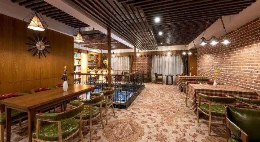 James Joyce Coffetel Harbin West High-speed Railway Station Wanda Plaza