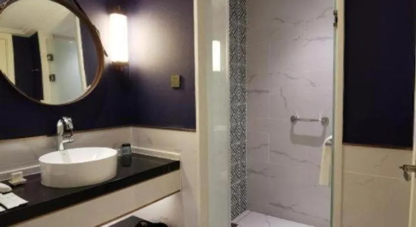 James Joyce Coffetel Harbin West High-speed Railway Station Wanda Plaza