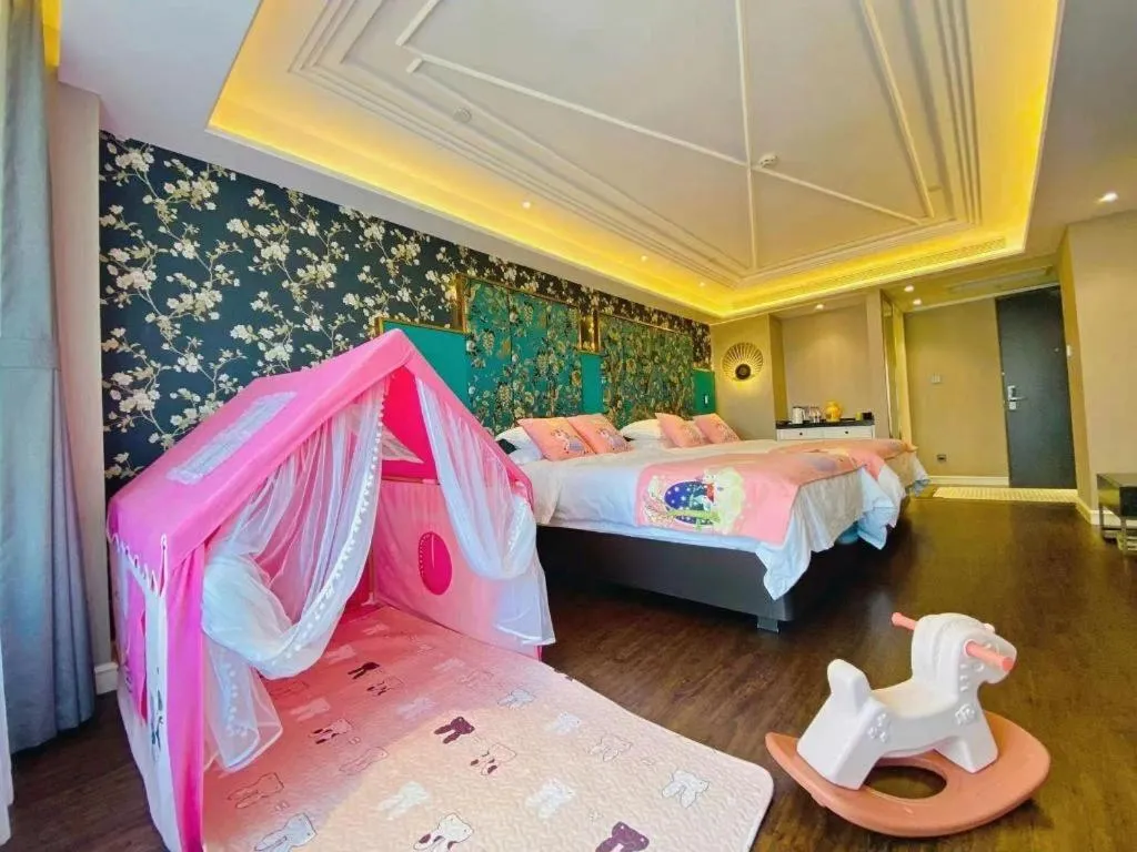 Bed in James Joyce Coffetel Harbin West High-speed Railway Station Wanda Plaza