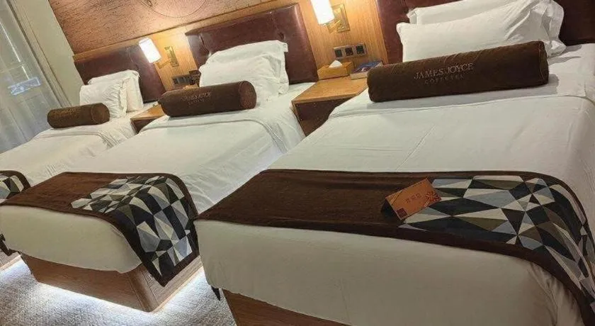 Bed in James Joyce Coffetel Tangshan Zunhua Film City