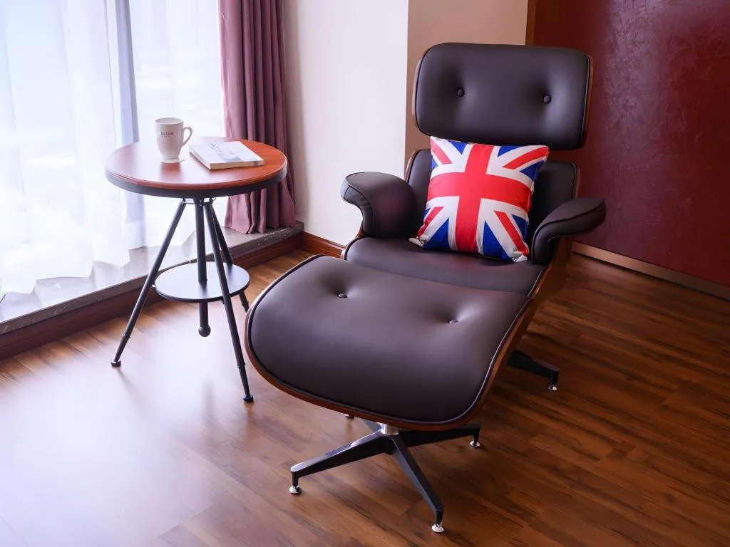 James Joyce Coffetel Wuhan Gutian Er Road Metro Station