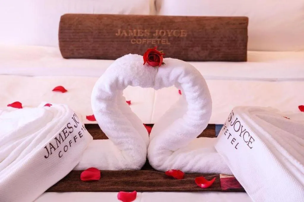 Bed in James Joyce Coffetel Wuhan Gutian Er Road Metro Station