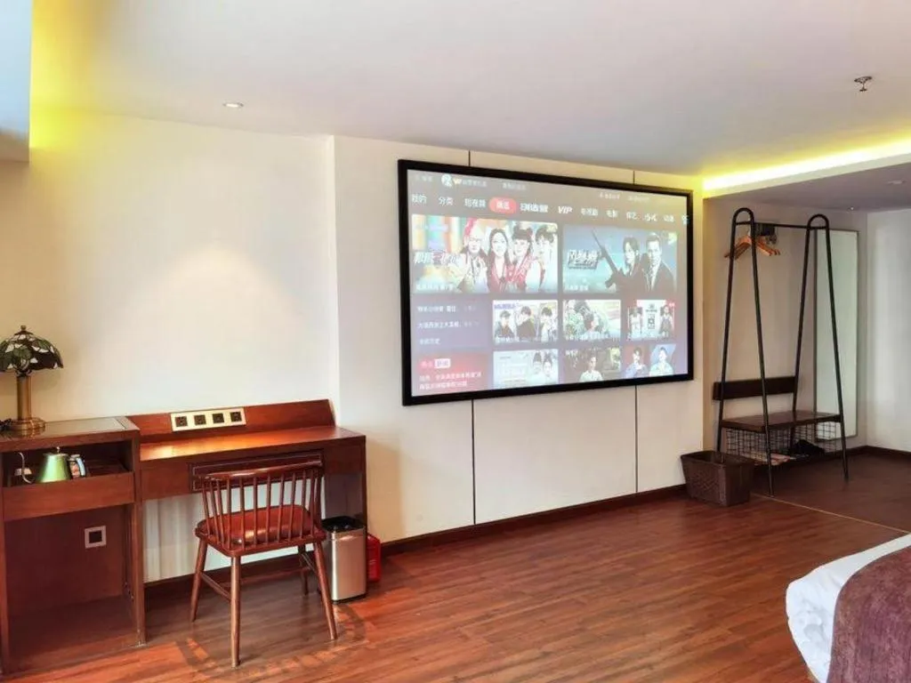 Bed in James Joyce Coffetel Wuhan Gutian Er Road Metro Station