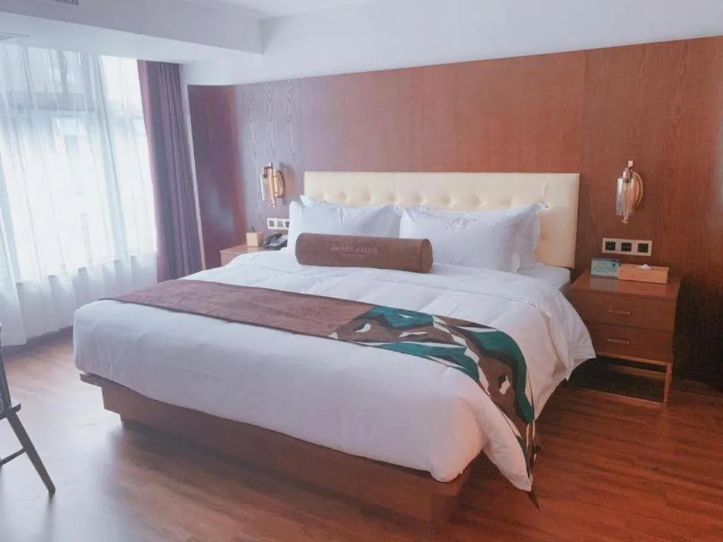 Bed in James Joyce Coffetel Wuhan Gutian Er Road Metro Station