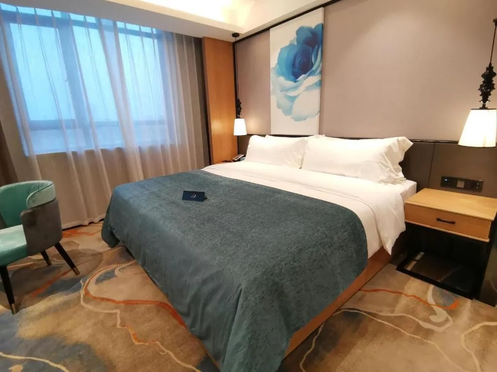 Bed in Xana Deluxe Nanchang Qingshan Road Metro Station