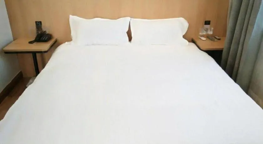 Bed in PAI Hotels Shijiazhuang Railway Station West Square