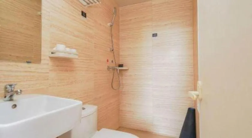 PAI Hotels Shijiazhuang Railway Station West Square