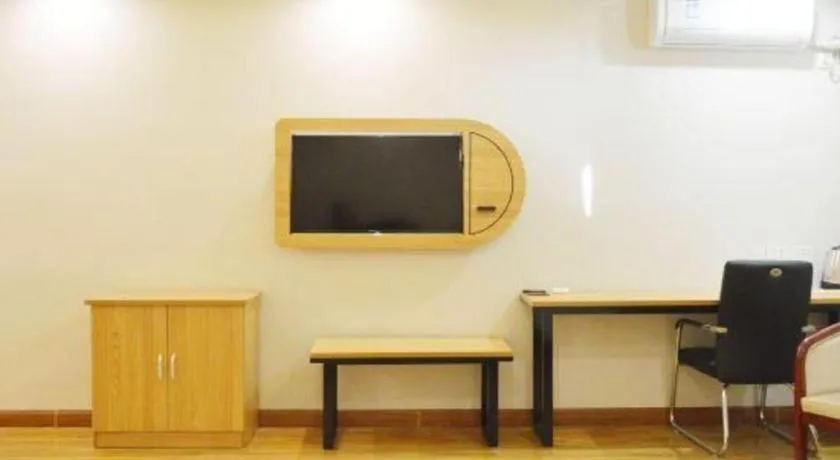 PAI Hotels Shijiazhuang Railway Station West Square