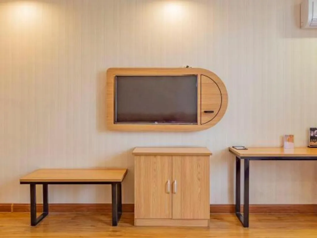 PAI Hotels Shijiazhuang Railway Station West Square