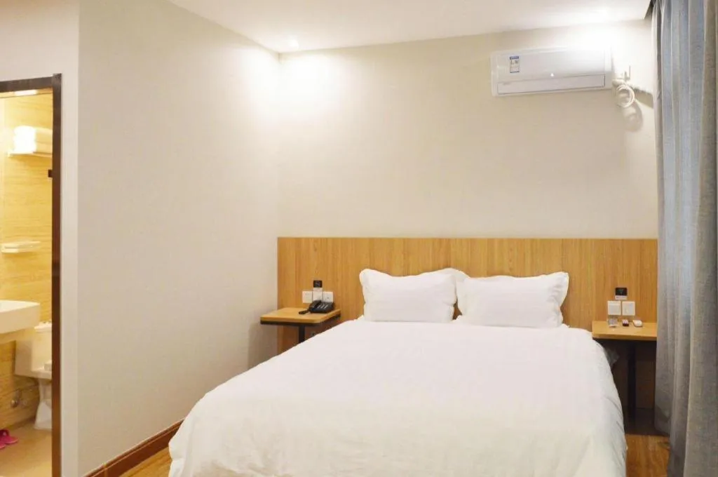 Bed in PAI Hotels Shijiazhuang Railway Station West Square