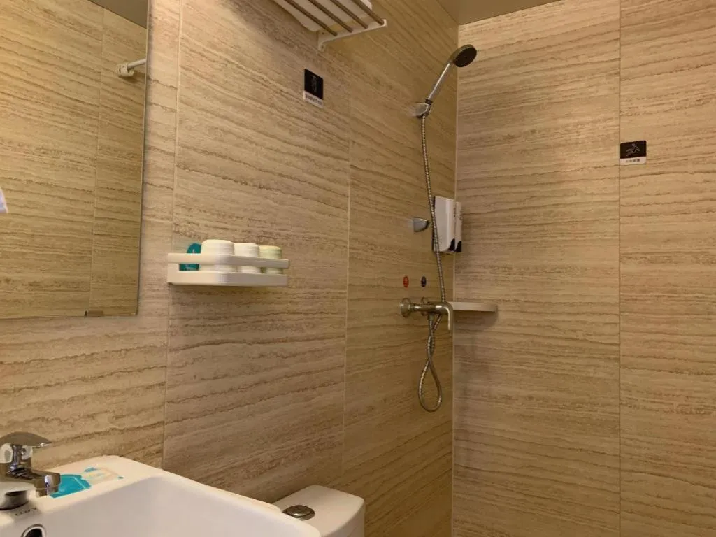 PAI Hotels Shijiazhuang Railway Station West Square