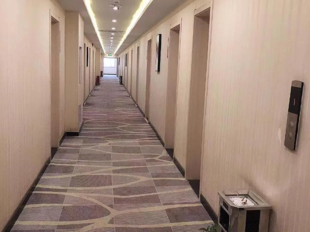 PAI Hotels Shijiazhuang Railway Station West Square