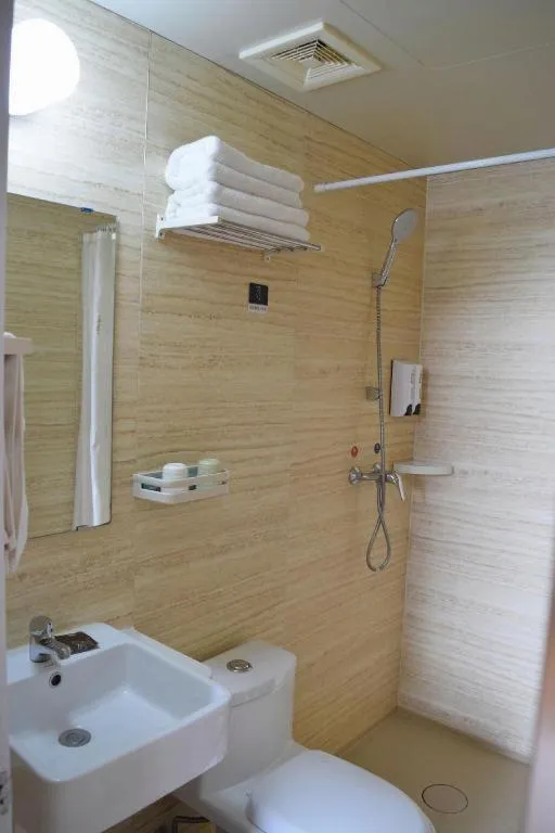 PAI Hotels Shijiazhuang Railway Station West Square