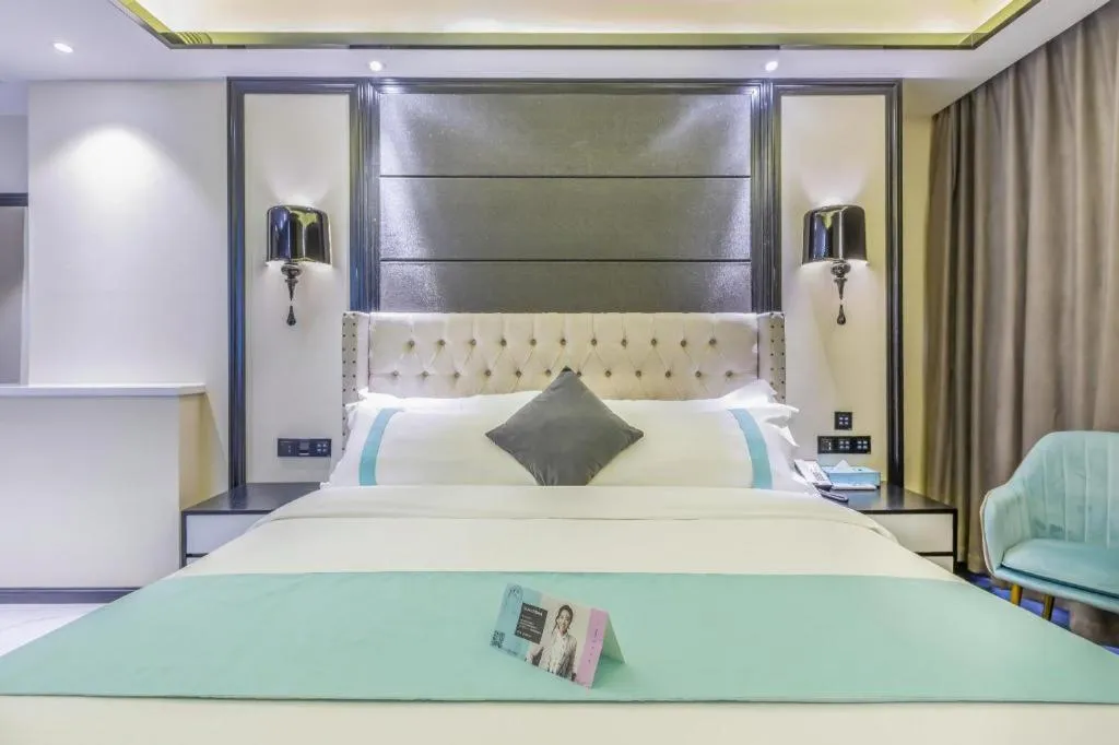 Bed in Xana Hotelle Tangshan North Railway Station