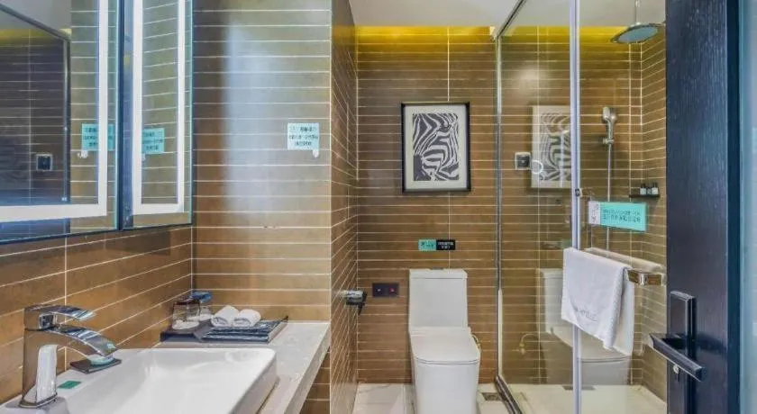 Xana Hotelle Tangshan North Railway Station