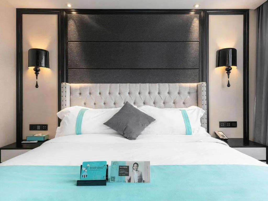 Bed in Xana Hotelle Tangshan North Railway Station