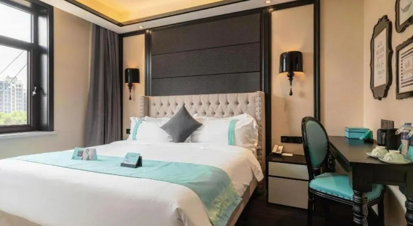 Bed in Xana Hotelle Tangshan North Railway Station