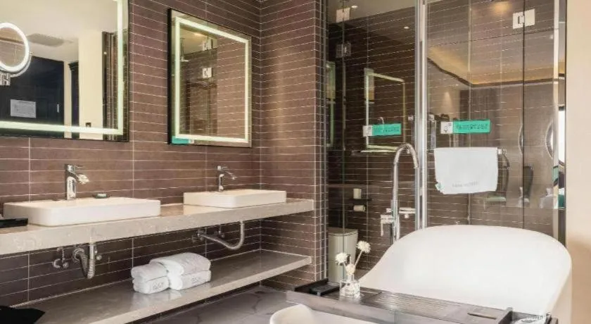 Xana Hotelle Tangshan North Railway Station