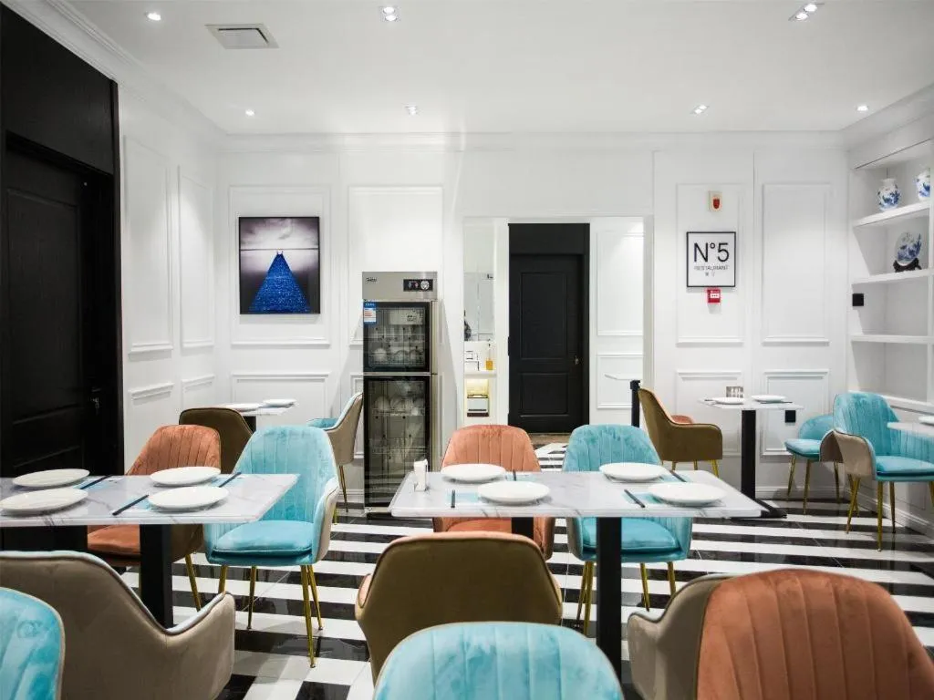 Xana Hotelle Tangshan North Railway Station