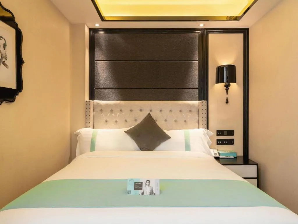 Bed in Xana Hotelle Tangshan North Railway Station