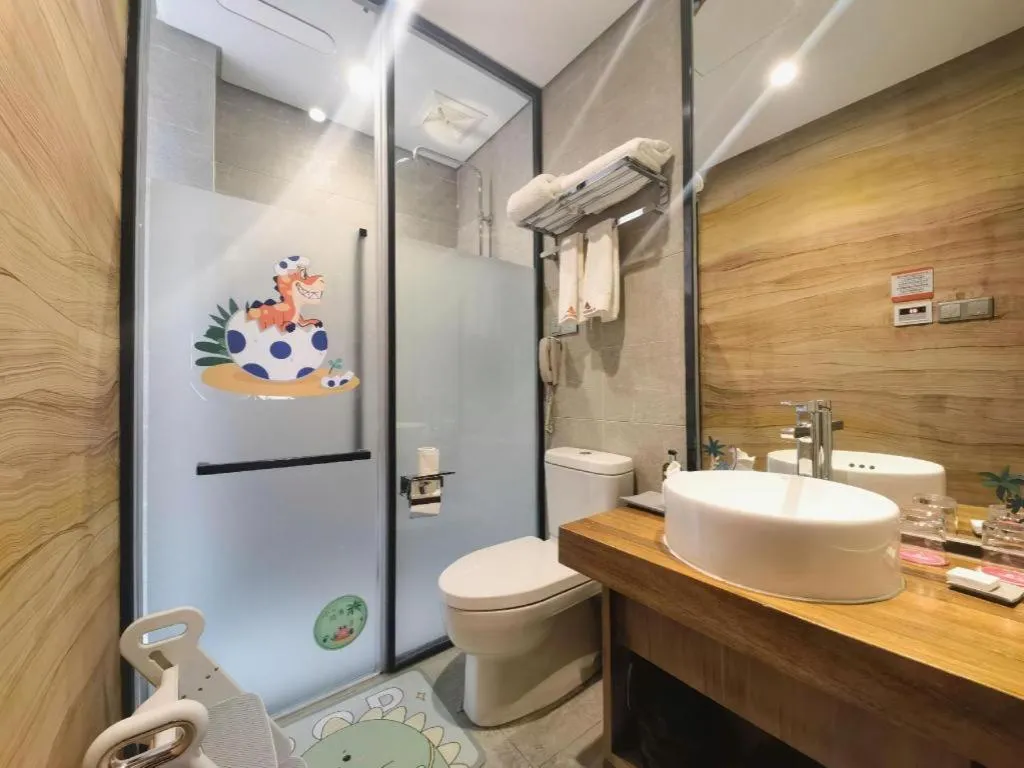 Ramada by Wyndham Guergou