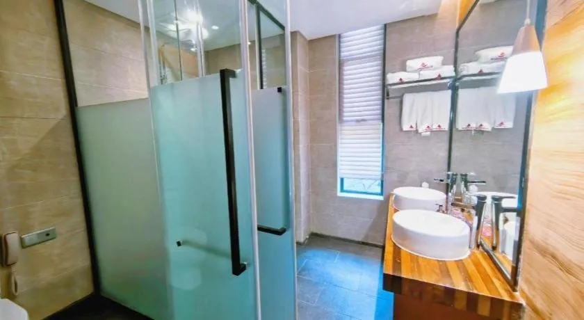 Ramada by Wyndham Guergou