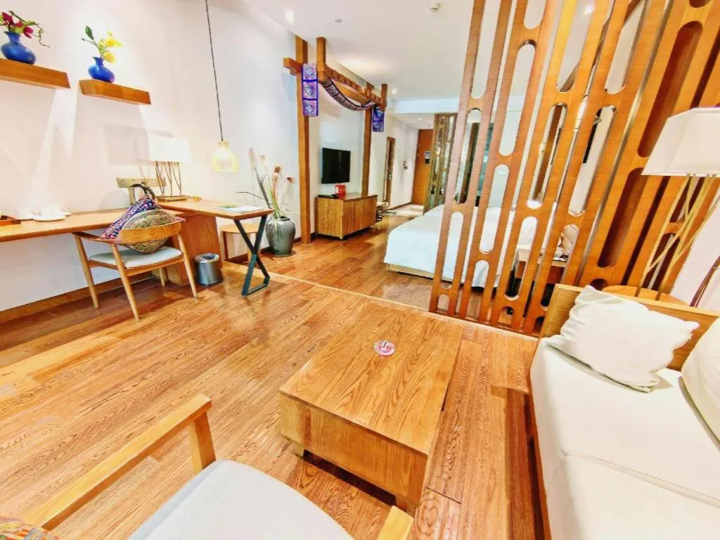 Ramada by Wyndham Guergou