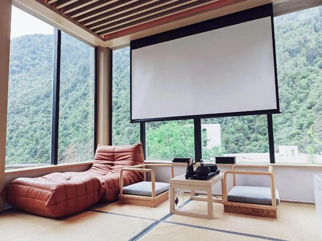 Ramada by Wyndham Guergou