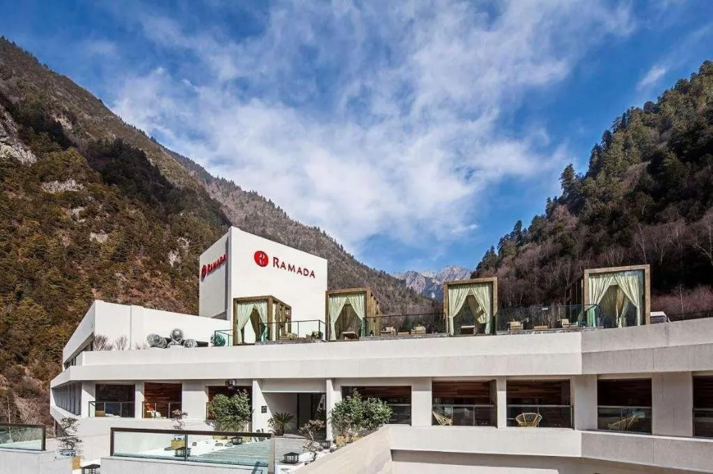 Ramada by Wyndham Guergou