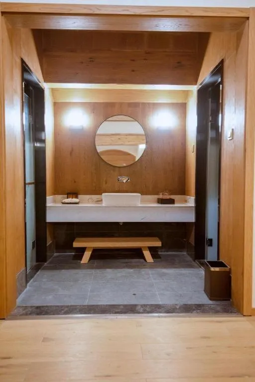 Ramada by Wyndham Guergou