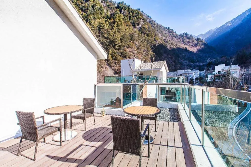 Ramada by Wyndham Guergou