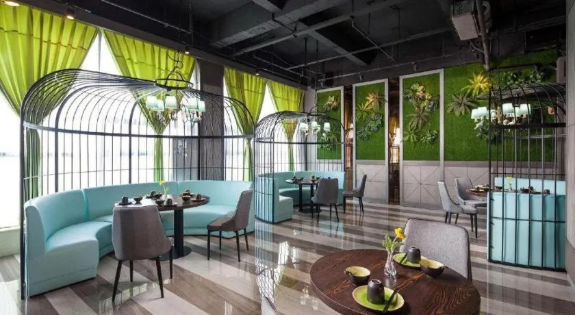 Ramada by Wyndham Liuzhou Luzhai