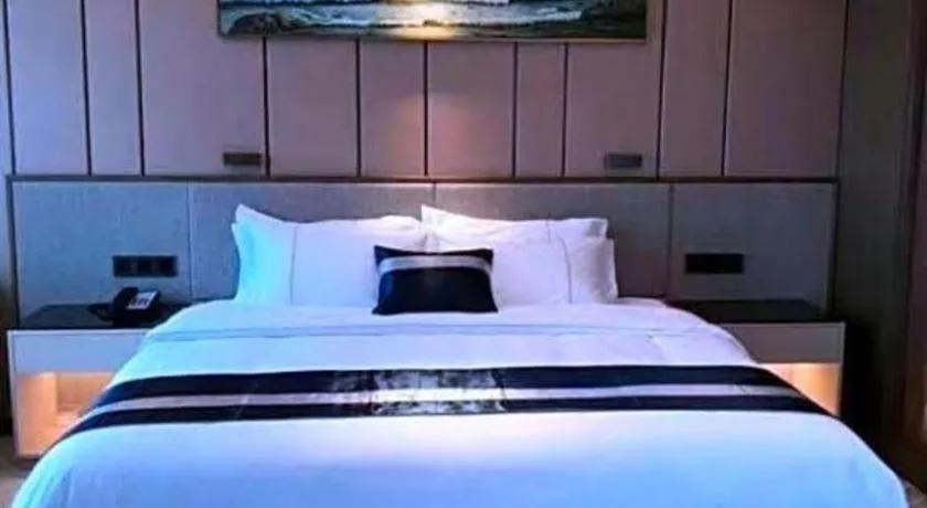 Bed in Howard Johnson by Wyndham Life Changrong