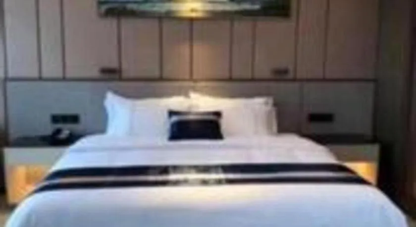 Bed in Howard Johnson by Wyndham Life Changrong