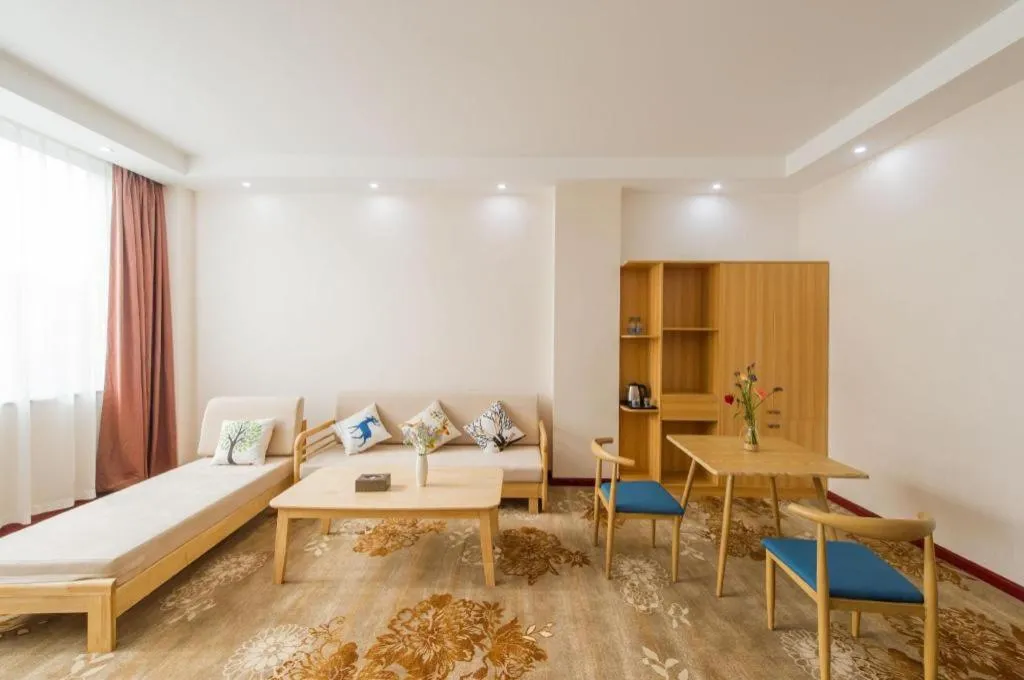 Bed in Guilin Wanjing Hotel