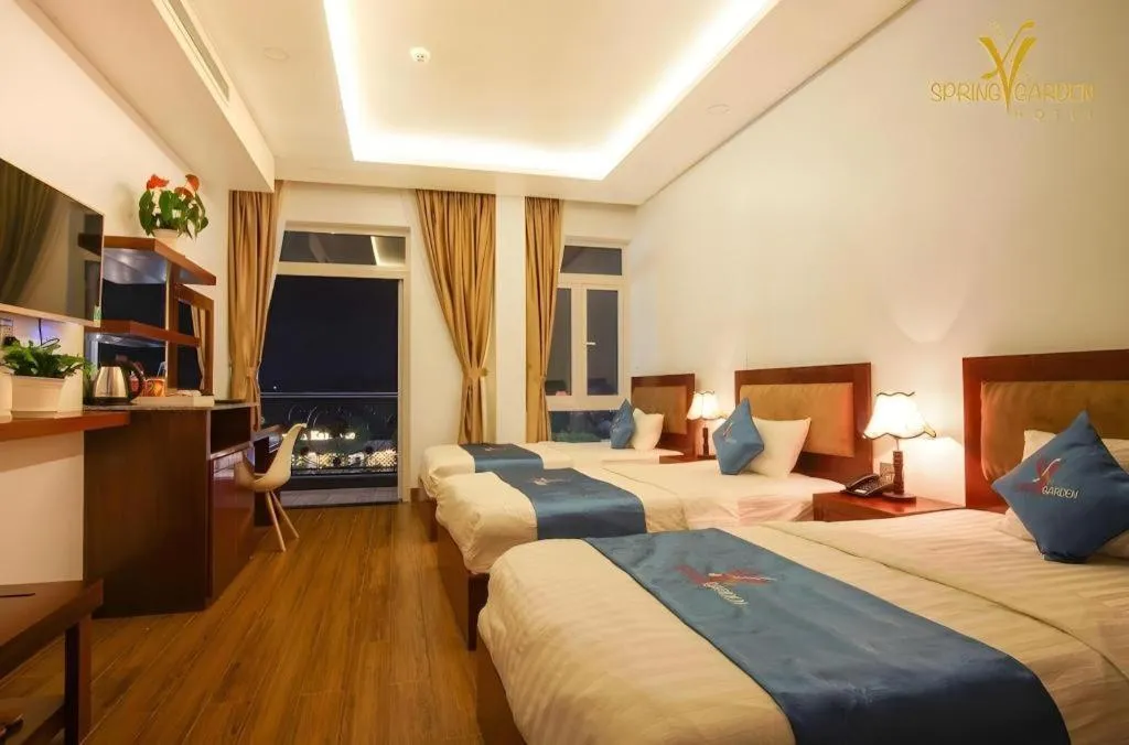 Bed in SPRING GARDEN HOTEL LK