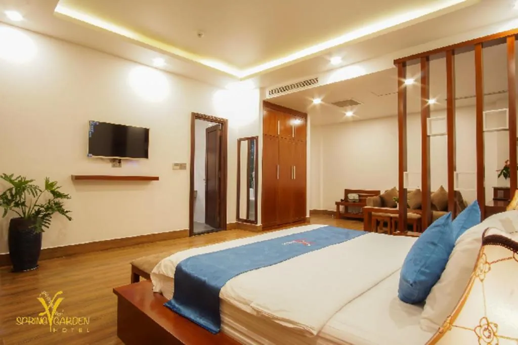 Bed in SPRING GARDEN HOTEL LK