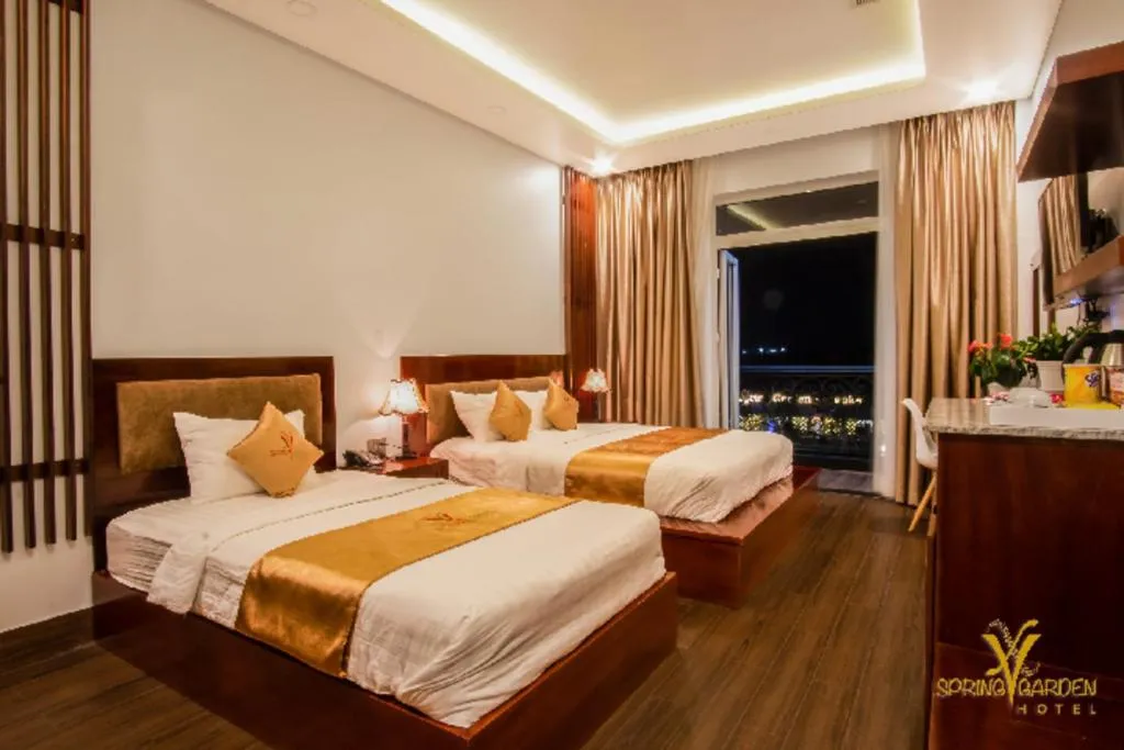 Bed in SPRING GARDEN HOTEL LK