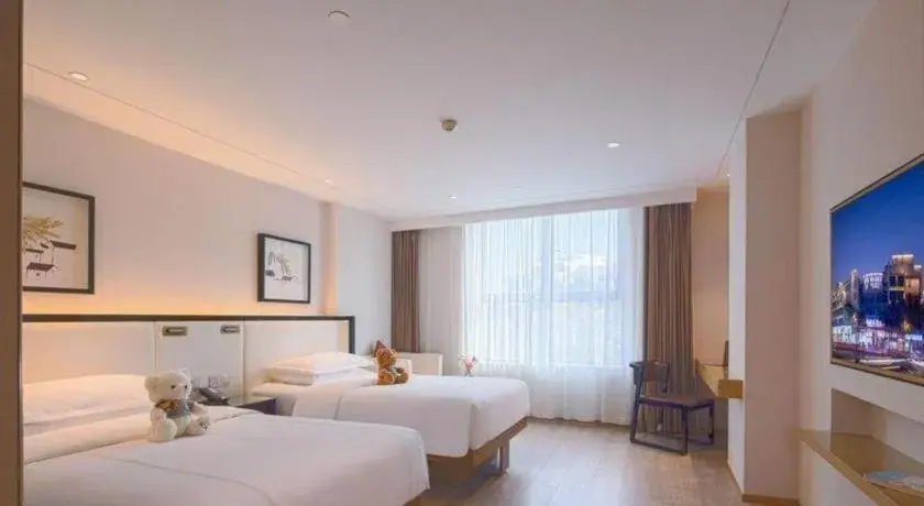 Bed in The Hotel V Nanjing Confucius Temple Bed in The Hotel V Nanjing Confucius Temple