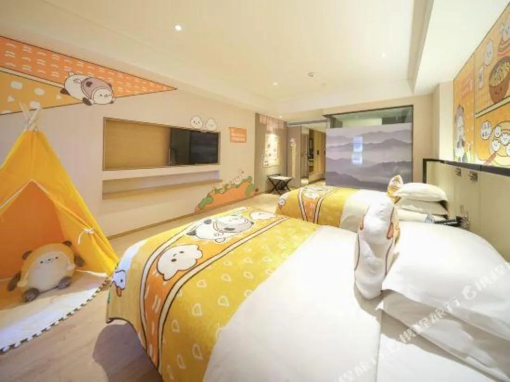 Bed in The Hotel V Nanjing Confucius Temple